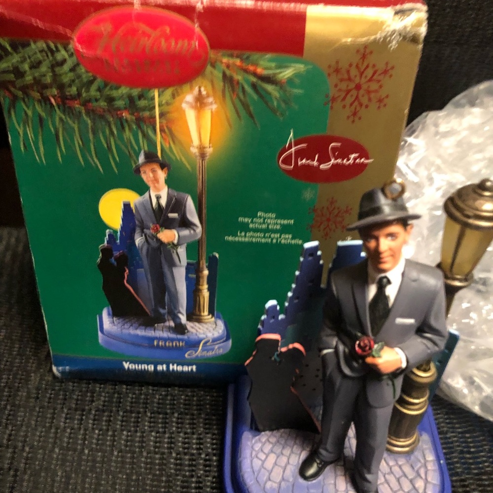 🎄Heirloom Frank Sinatra Ornament (2nd in a series) - 501 $25 or $20 w/offer